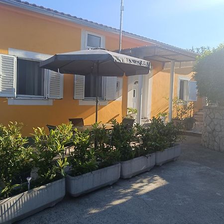 Holiday House Dalinda Drazice Esterno foto